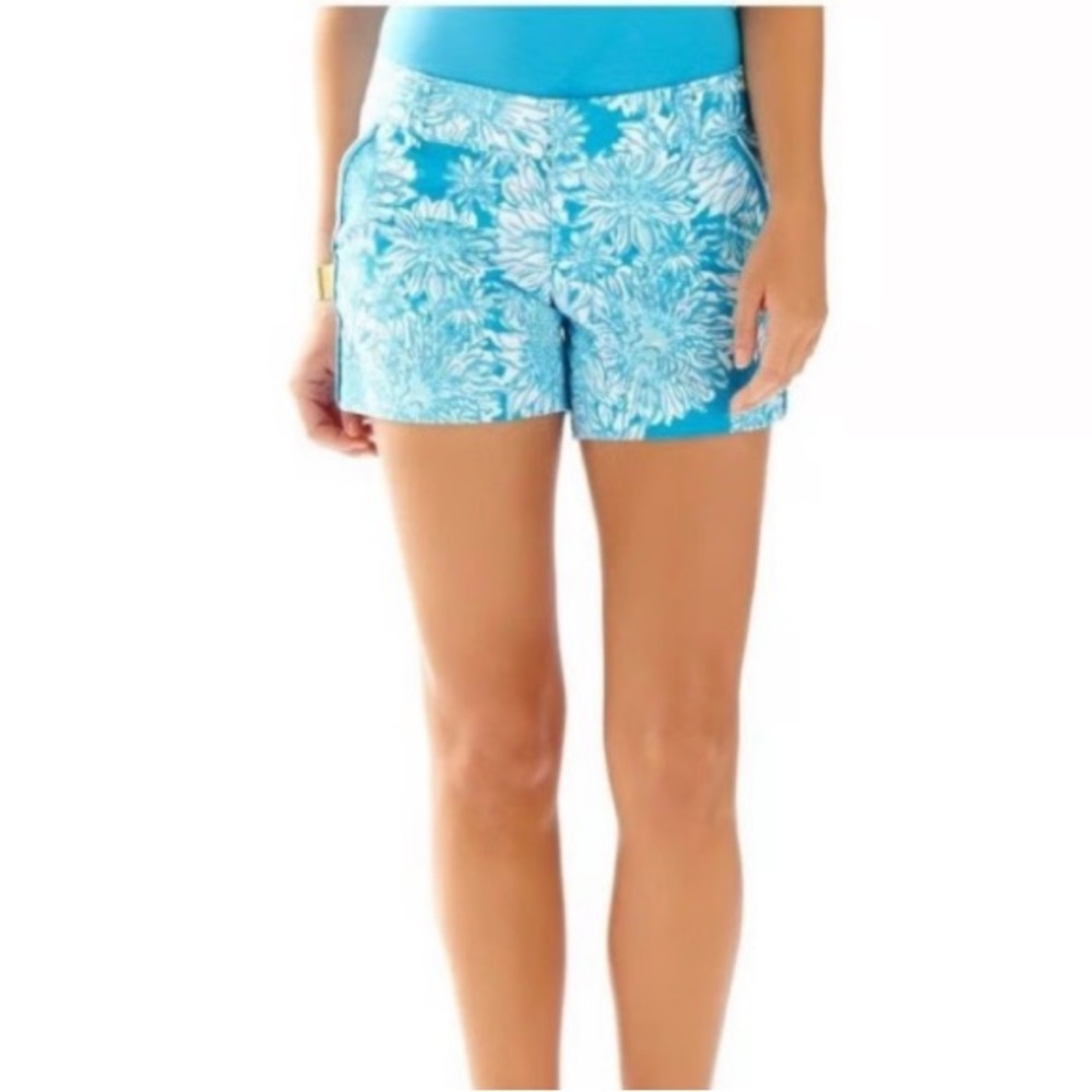 Lilly Pulitzer Callahan Shorts Ariel Blue Lion Floral 5"